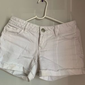Express Denim Low Rise White Vintage shorts